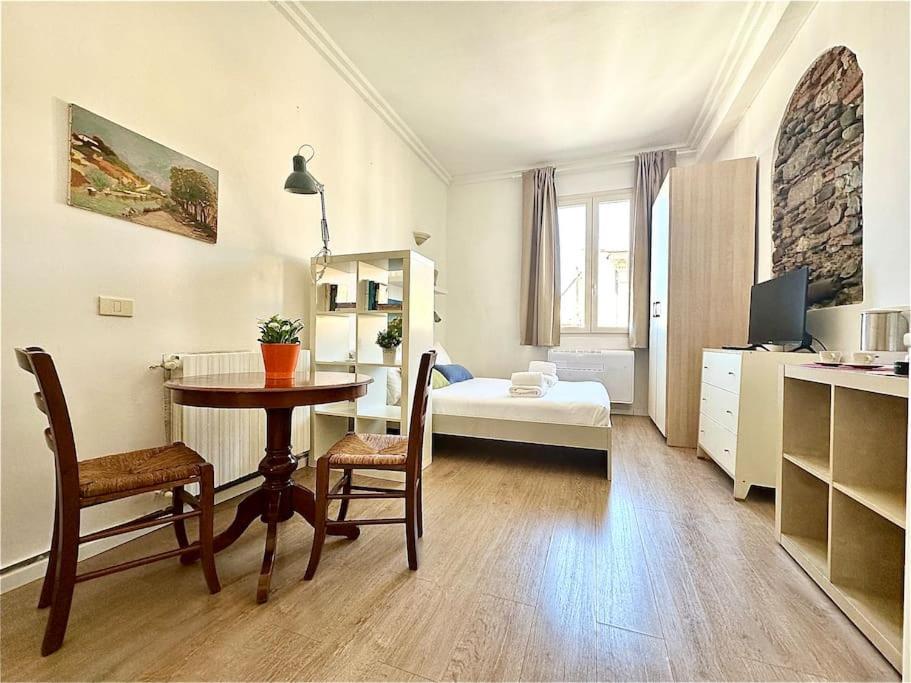 Warm Retreat In The Heart Of Florence Cls Station Leilighet Eksteriør bilde